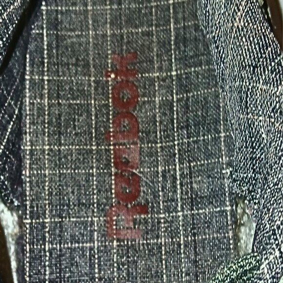 Reebok Classics Suede Women 7 Gray Ironstone Pink Skull Grey Athletic BS5418 - Picture 7 of 7